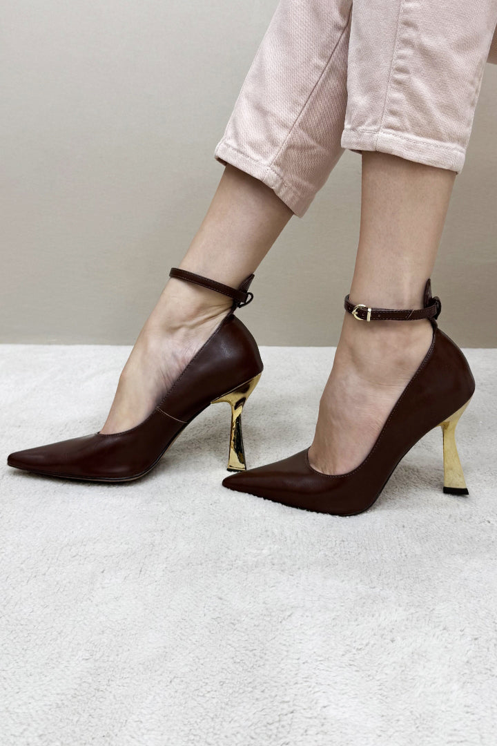 Scarpin Romeouro