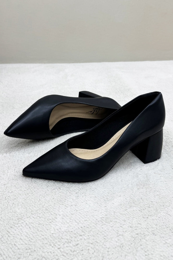 Scarpin Preto Baixo Grosso