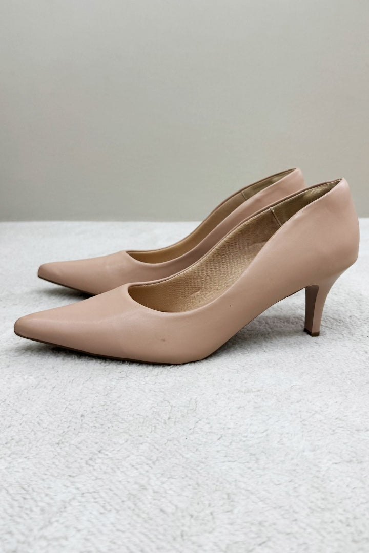 Scarpin Nude Baixo Verniz