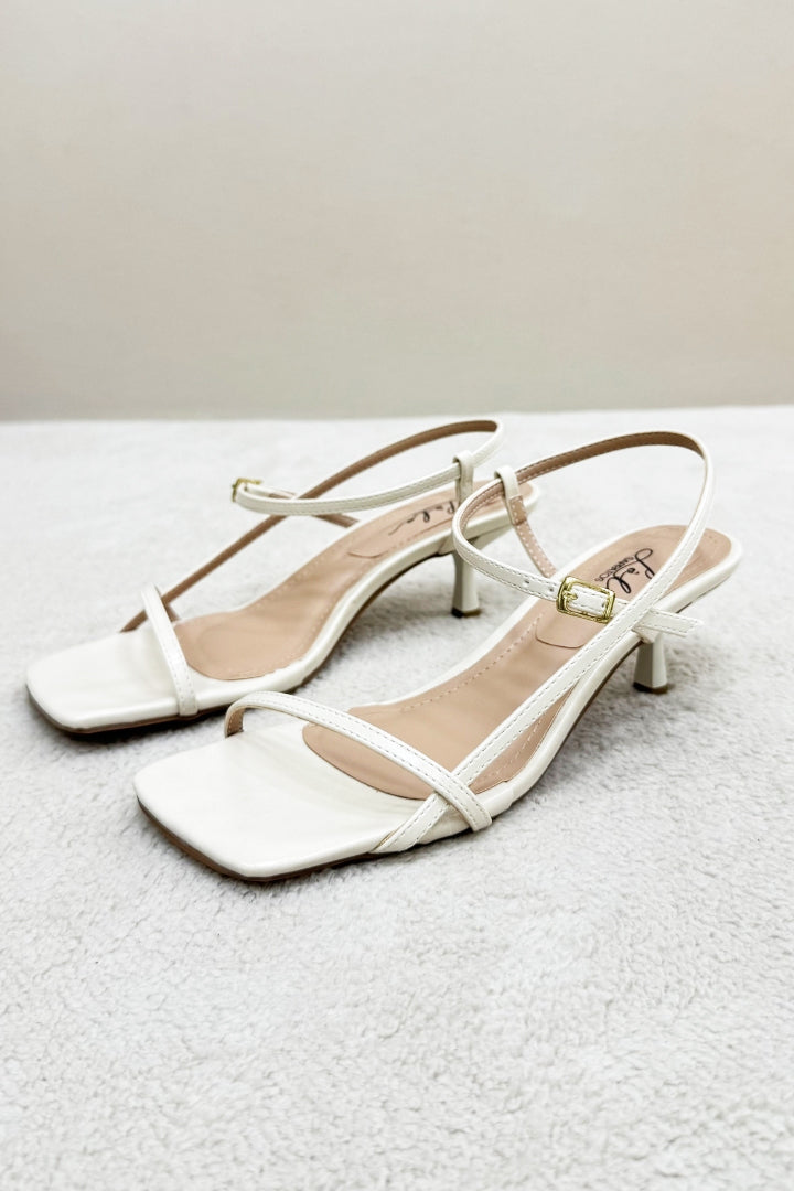 Sandália Off White White Taça