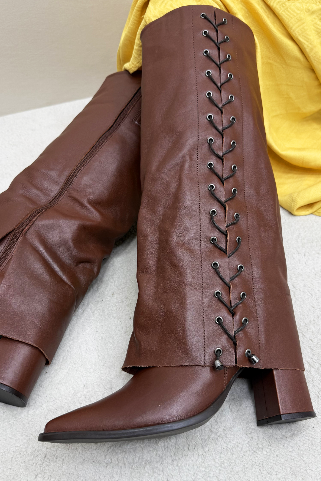 Bota Capa Nicoli Couro