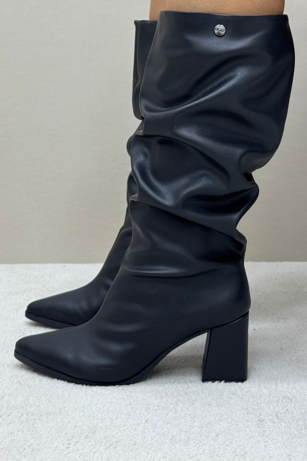 Bota Slouch Preta